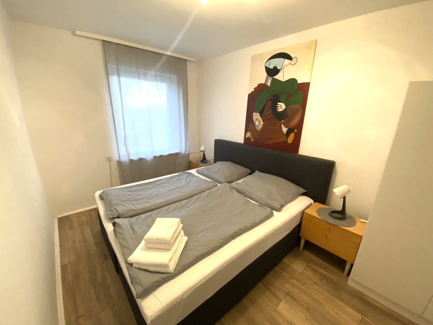 Schlafzimmer mit Doppelbett